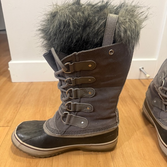 Sorel Joan of Arctic Waterproof Snow Boots - Picture 4 of 11